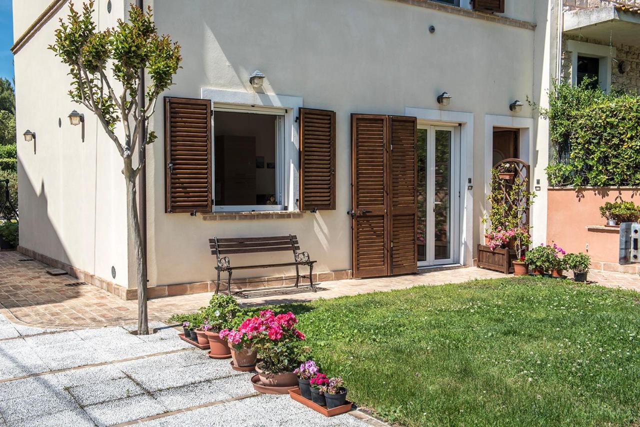 N011 - Numana, Nuovo Bilocale Con Giardino Apartamento Sirolo Exterior foto